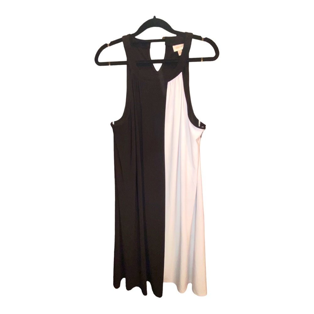 Black and White Avenue dress